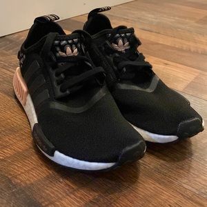 Women’s Adidas Originals NMD R1 Animal Print Casual Shoes